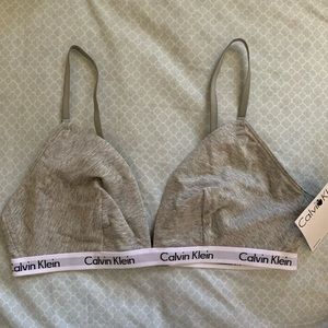 NWT Calvin Klein Grey Bralette Sz Large
